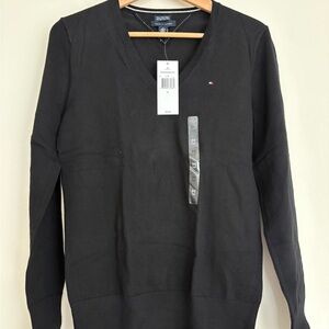 Tommy Hilfiger V-Neck Sweater in Black Pima Cotton Light Weight